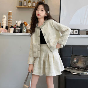 ชุดกระโปรงจีบสองชิ้นสำหรับเด็กผู้หญิง ฤดูใบไม้ร่วง 2025 คอตตอนหนา เสื้อคลุมกันหนาว สไตล์ฤดูใบไม้ร่วง เสื้อผ้าเด็กผู้หญิง