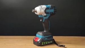 48000mAh ประแจไฟฟ้า ร่วมกันไฟฟ้า ไม่ต้องพึ่งพา แพทย์และมีแผ่นพัก เหมาะสำหรับการบริโภคอุปกรณ์ การสร้าง อุปกรณ์อุตสาหกรรม หรือการบำรุงรักษาอะไหล่