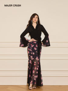 French Vintage Black One-Piece Blouse Printed Half Skirt Set