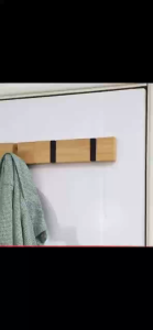 ตะขอติดผนังทางเข้าสำหรับเก็บกุญแจ แขวนเสื้อผ้า และตากผ้า ไม้เนื้อแข็งมีรู