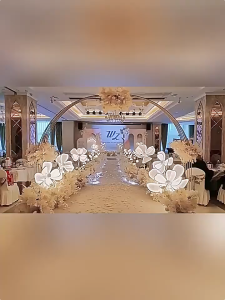 Peony Flower Petals Wedding Props Wedding Road Leads Lace Luminous Wrought Iron Stage Lighting Scene Floor Light