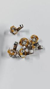 FLEOR 6pcs 1/4" 6.35mm Guitar Jack Input Output Mono Jack with Switch Function for Electric Guitar Bass AMP