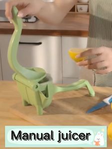 Discover the Compact & Portable Freshly Squeezed Juice Manual Juicer