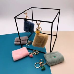 HUMAIRA Gantungan Tas Lucu Gantungan Kunci Pompom Bulu - CC029