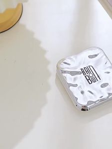 Folding Lighted Magnifying Makeup Mirror for Home and Travel