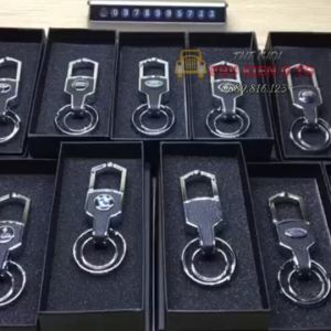 Móc khóa da cao cấp logo hãng xe ô tô Toyota - KiA - Hyundai- Mazda - Honda - Ford