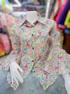 เสื้อทองกวาวลายดอกแขนย้วย เสื้อแฟชั่นย้อนยุคหญิง เสื้อรำวงย้อนยุค เสื้อลายดอกตรีมงานวัด