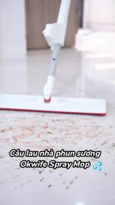 Cây lau nhà phun sương tự vắt OKwife HD-7530 bàn lau 36cm cán inox 130cm kèm 2 bông microfiber