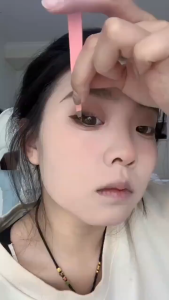 [2 ~ 3 วันส่ง]Yicenmy DIY ไม่มีกาวขนตาเทียมขนตากาวด้วยตนเองขนตาคลาสเตอร์ขนตาใช้ใหม่เหมาะสำหรับผู้เริ่มต้น