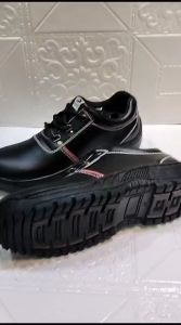 SEPATU SAFETY OXLAY PENDEK TALI PRIA