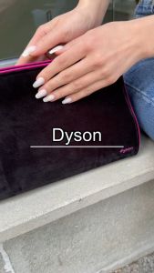 Túi nhung sang trọng của Dyson thiết kế đựng máy sấy tóc mang đi du lịch đựng đồ trang điểm