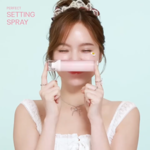 MEILINDA Perfect Setting Spray เซตติ้งสเปรย์ (MC8022) สเปรย์น้ำแร่ เมลินดา ล็อกเมคอัพ ชุ่มชื้น