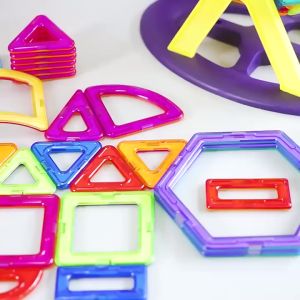 ชุดบล็อกแม่เหล็ก 60pcs กระเบื้องแม่เหล็ก เล่นการศึกษาเด็กขนาดใหญ่