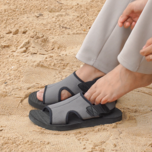 ZAMRA Sandal Haji Umrah Pria Wanita by Hazely – Sandal Ibadah Travel Muslim Ringan Anti Slip – Sandal Muslim Casual Nyaman Anti Licin Cocok Wudhu & Travel - ABU