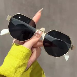 New Retro Metal Frame Polygonal Metal Retro Round Glasses Fashionable and Trendy Sunglasses