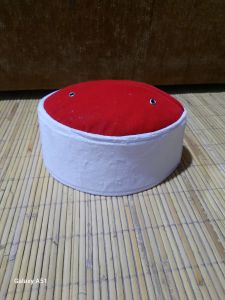 Peci Uj Merah Putih Bahan Bludru