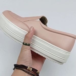 Sepatu Wanita Sneakers Casual Cewek Premium Synthetic Import Sepatu Cewek Tanpa Tali Trendy Kekinian