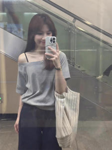 เสื้อยืดคอกลมแขนสั้นผู้หญิง สไตล์เกาหลี ทรงหลวม แขนสั้น คอกลม สีเทา ดีไซน์ฤดูร้อน 2025 ใหม่ เสื้อผ้าทำงาน