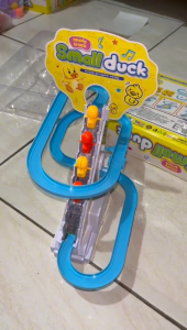 MAINAN ANAK MUSIK TRACK HELLO KITTY BERPUTAR ADA LAMPU / MAINAN ANAK EDUKASI TRACK TANGGA HELLOKITTY KUDAPONY DAN DORAEMON