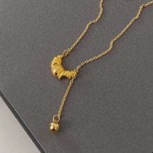 Retro Design Bull Horn Bread Necklace Womens Fashion Pearl Pendant Clavicle Chain Jewelry Alloy/Plated Silver/Plated Gold