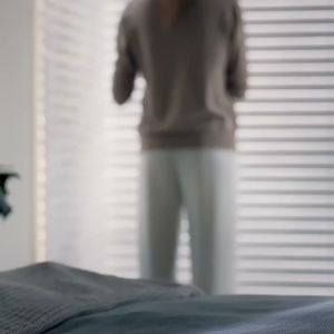 摩飞MR3100除螨仪:无线家用小型卧室床上紫外线吸尘手持式除螨 Morphy Richards MR3100 Mite Remover: Wireless Handheld UV Vacuum for Home Use Ideal for Bedroom and Bed