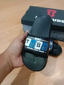 Sandal Anak Laki Laki Karet Slipper Slide Selop Slipon Jepit Karakter Warna Hitam Usia 6-10 Tahun-KIDZTUBS101309524