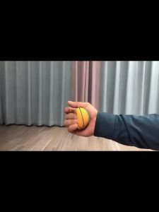 Childrens Squash Ball Stress Relief Basketball Small Ball Kindergarten Special Toy Baby 1 Football 2 Bouncy Balls 3 Years Old 4