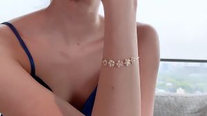 Pharaoh🎀1 Pcs Fashion Wanita Korea gelang Berlian Imitasi Bunga Zirkon Aksesoris Perhiasan yang Dapat Disesuaikan