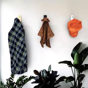 Folding Coat Hooks Black Foldable Hooks Aluminum Alloy Wall Hooks Headphones Holder Wall Mounted with Screws Set