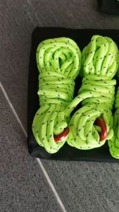 เชือกผูกเต็นท์ เชือกสะท้อนแสงผูกฟลายชีท ขึงเต็นท์ เชือกกางเต้นท์ เชือกผูกเต็นท์ เชือกเต็นท์ เชือกสมอบก กางผ้าใบ 6 เส้น