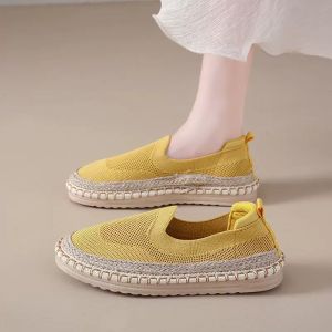 Old Beijing Cloth Shoes Womens Flat Bottom Breathable Slip-On Fisherman Soft Bottom Casual Shoes Traditional Chinese Style