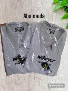Wendya.T Kemeja Pria Formal Warna Abu Muda✓Kemeja Polos Lengan Panjang