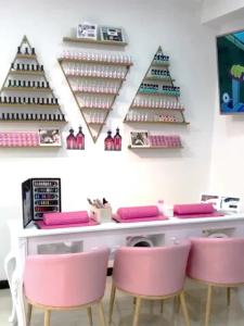 Triangular Wall-mounted Nail Polish Display Rack