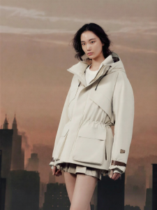 Guvet | Warming Waist-Trimming Down Jacket