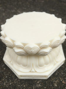 Ivory Fruit Avalokiteshvara Buddha Statue Lotus Base Vintage Padma Bodhisattva Sculpture Craftwork Handheld Piece Home Decor