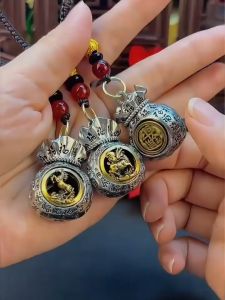 已开光 招财 日进斗金钱袋汽车钥匙挂件男女创意时来运转车用钥匙扣复古钥匙链礼物 Money in The Pocket Car Key Pendant Men and Women Creative Fortunes Change Vintage Keychain Gift for Car Keychains