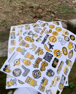 Sticker Pack Stiker Minion Lucu ISI 54 PCS – Vinyl Tahan Air untuk Dekorasi Serbaguna