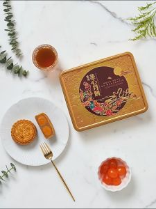 【Fast Delivery From Stock】中国香港美心双黄白莲蓉月饼China Hong Kong Maxims Double Yellow and White Lotus Paste Mooncake Gift Box Egg Yolk Lotus Paste Hong Kong-style Cantonese-style Specialty Mid-Autumn Festival Gift