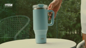 TYESO Vacuum Insulated Tumbler with Ceramic Inner and Straw Leak Proof SUS304 Water Bottle BPA Free 02904/02905