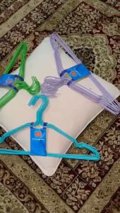 Gantungan Baju Coating Isi 10 Tebal: Pilihan Terbaik untuk Pakaian Anda