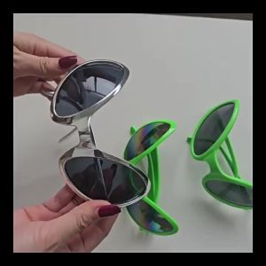 Kính Mát Thời Trang 2D Hình Người Ngoài Hành Tinh Màu Xanh Lá Cây Chống Tia UV400 Gọng Oval Dành Cho Người Lớn Và Trẻ Em Phụ Kiện Dự Tiệc Độc Đáo