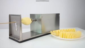 Máy cắt khoai tây cà rốt hình lốc xoáy vỏ inox chạy điện