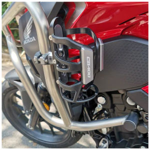 YBMPMY ติดตั้งเครื่องดื่มน้ำในรถจักรยานยนต์ Honda CB400X CB400F CB400SF ที่ปรับแต่งได้ ชั้นวางถ้วยน้ำ เครื่องมือดูแลรักษา
