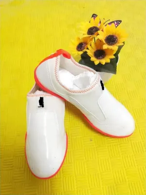 Soft Bottom Taekwondo Shoes Martial Arts Training Shoes for Men And Women Kids Professional Sports Fitness Fans Supplies