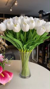 ดอกทิวลิปปลอม ทิวลิปฮอลแลนด์ ดอกไม้ปลอมเกรดพรีเมียม - ปลอมยางที่น่าพร้อม