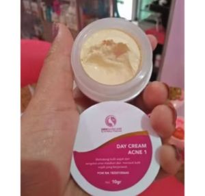 DRW SKINCARE SUNSCREEN [ Glowing / Kusam / Flek hitam / Jerawat ]