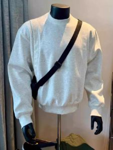 เสื้อสเวตเตอร์คอกลมแขนยาวทรงหลวมสำหรับผู้ชาย สีเทาดอกไม้ ทรงหลวม สไตล์อเมริกัน แฟชั่นสตรีท ฤดูใบไม้ผลิ 2025