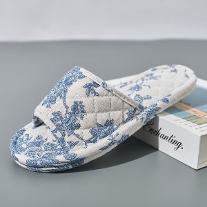 Home Slippers Soft Cotton Floral Floor Shoes Fashion Lightweight Slippers Antislip Indoor Slippers Bedroom Couple Slippers