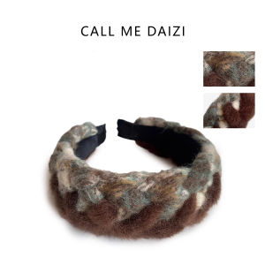 Spring Summer 2024 New Twist Hairband High Hairline Small Pressed Hair Headband Versatile Outdoor Face Slimming Womens Hair Clip