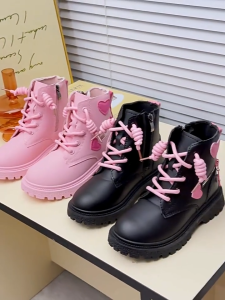 ใหม่ บูทเด็กหญิง หนังคุณภาพ ซิปข้างสวมง่าย พื้นกันลื่น ทนทาน ใส่ไปโรงเรียนหรือเที่ยวก็เหมาะ